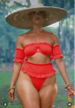 sexy curvy thick thighs milf