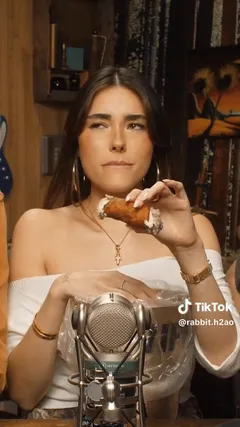 madison beer ahegao