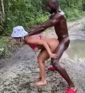 The daily life of a white suriname woman