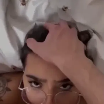 Hot latina slut sucking big cock