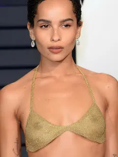 zoe kravitz see thru bra at the 2019 vanity fair oscar party hq