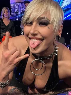 rhea ripley cleavage