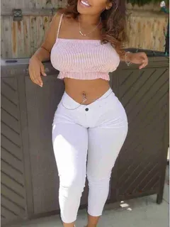 creamy latina hips