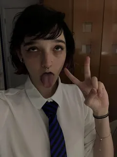 goth teen ahegao.