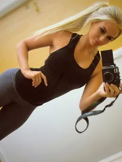 anna nystrom barbie fitness babe in tight leggings.