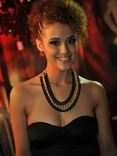 nathalie emmanuel -3/89 -5'7''- 36-26-38''-34b-bra -137lbs -7.5-shoe, british beauty, hot sweet cunnilingus! -yum! yum! yum!