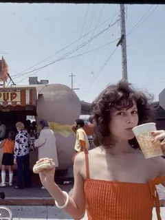 sigourney weaver having a snack