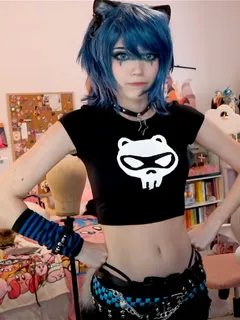 emiru (streamer) - cute in cosplay