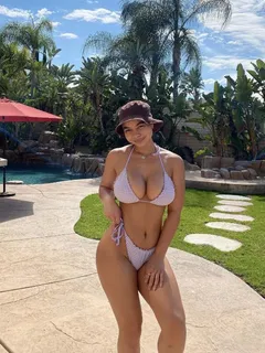 crystal westbrooks looking cute with her bucket hat and bikini