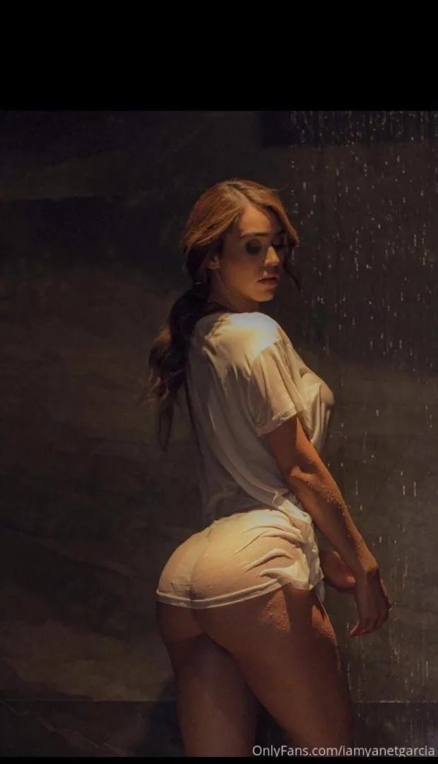yanet garcia-amazing ass