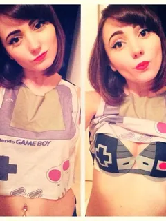 sexy gamer girl