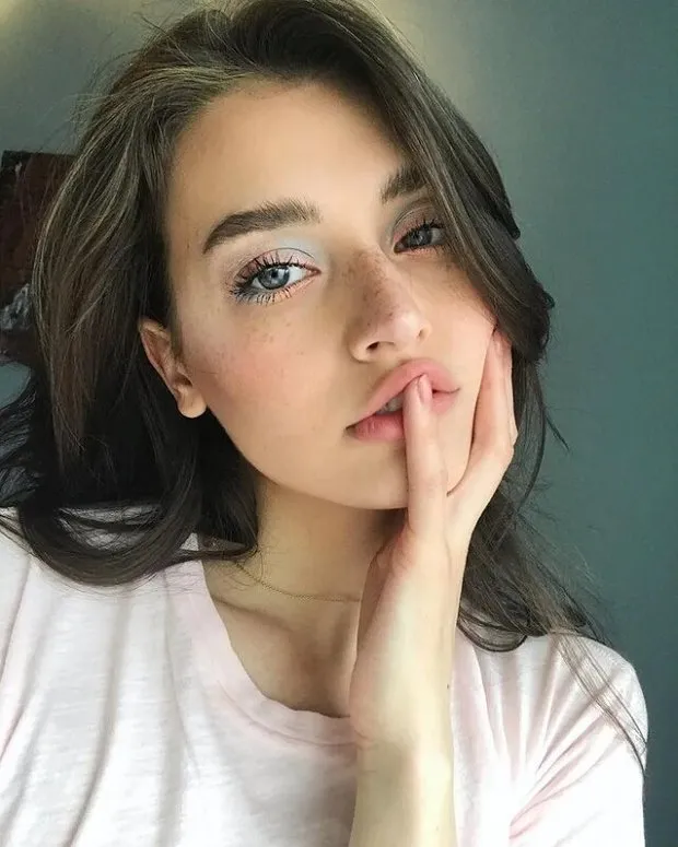 beautiful eyes and lips