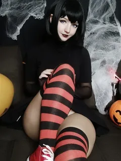 lyvlas • more mavis cosplay 3