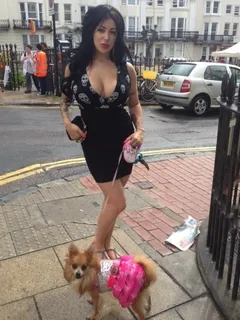 micky syndrome is bimbo with a small dog which is not really high on our radar on the street - fota goth