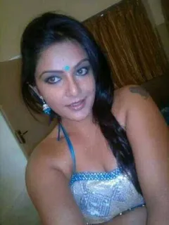 beautiful n sexy bhabhi