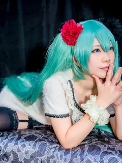 Miku Hatsune in All Gravure set Nairu