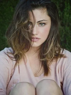 phoebe tonkin