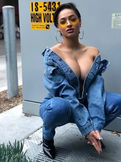 tori hughes #10