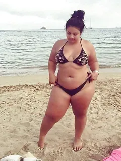 sexy bbw on beach