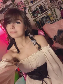 kaitlin witcher (streamer) - dressed up for fantasy stream