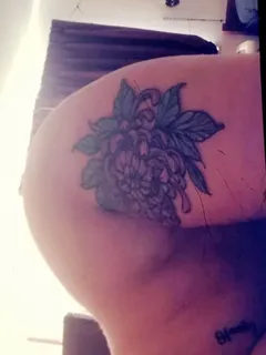 sexy fat slut with tattoo