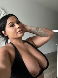 gorgeous ebony queen pierced nipple slip