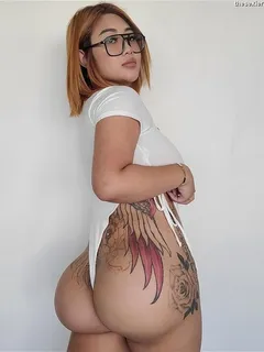 asian with juicy big bubble butt