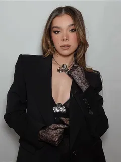 sexy hailee steinfield 4