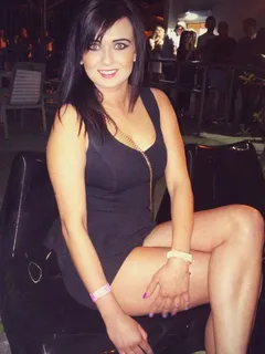 nice dark hair party chick