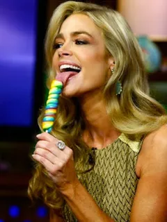 denise richards deepthroat & lapdance on live tv