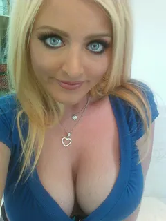 sophie dee - big eyes and huge cleavage