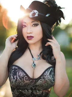 chinese cosplayer yaya han big tits in corset