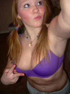 busty blonde teen selfies