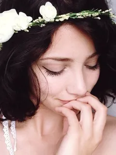 emily rudd white dress flower crown