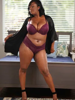 voluptuous ebony layton benton strips & exposes her big ass & natural tits #2