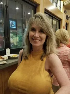 sexy milf nancy quill with big tits