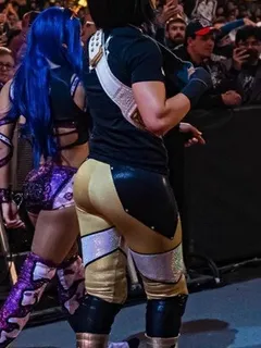 just want to bury my face in bayley's booty