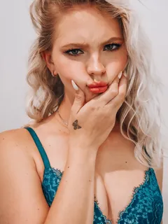 jordyn jones bra