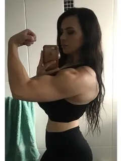 carla senna - female bodybuilder