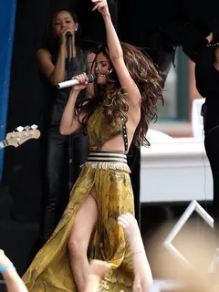 selena gomez crotch shot at 103.3 amp radio birthday bash free concert at city hall plaza in boston - june 30, 2013