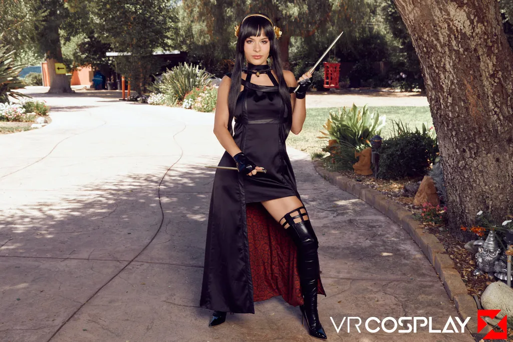 Nicole Aria in VR Cosplay X set SpyXFamily Yor Forger