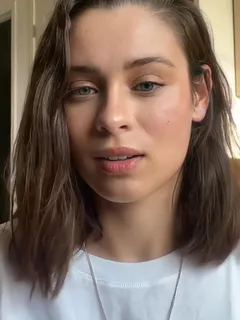 daniela melchior  sexy face