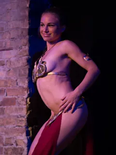 slave leia stripping