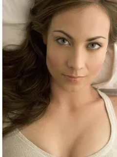 courtney ford is looking sexy as hell