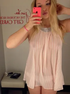 dove cameron