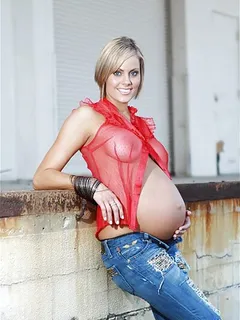 beautiful blonde knocked up really good!