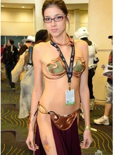 cosplay chick as leia. she would be fun.