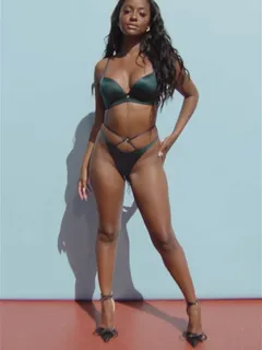 justine skye in victoria’s secret bra and panties