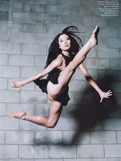 michelle yeoh for us vogue (may 1997)