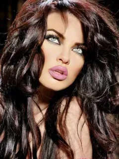 dana hamm - big hair, exotic green eyes, luscious lips